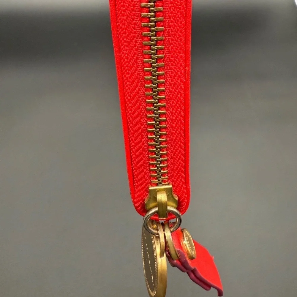 Red Pebble Genuine‎ Leather Wallet Tahari Brass Colored Zipper And Charm
